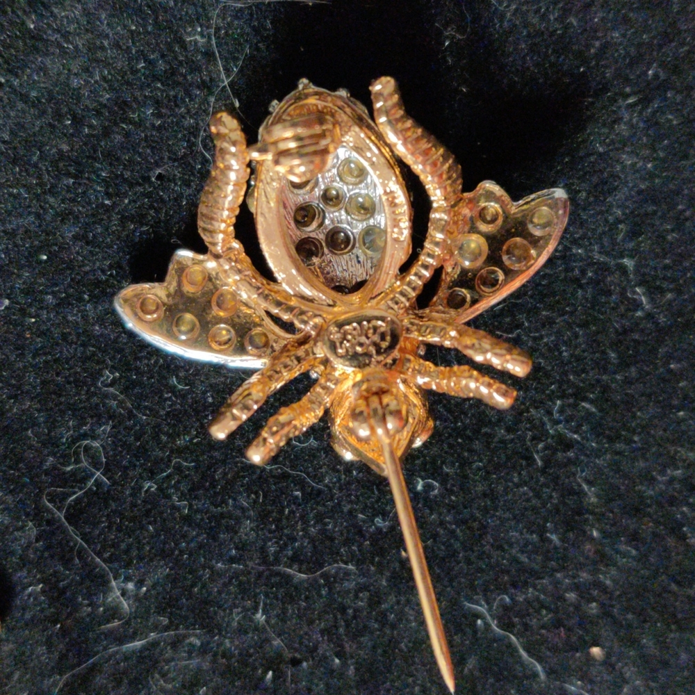 Joan Rivers RARE sparkly bee brooch pin - Picture 2 of 2